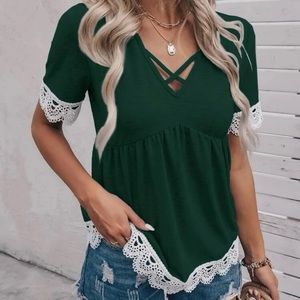NWOT, Emerald green lace baby doll tee
